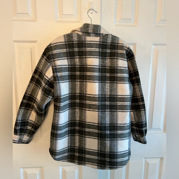 Abercrombie & Fitch Cozy Shirt Jacket Plaid NWT - Picture 3 of 4